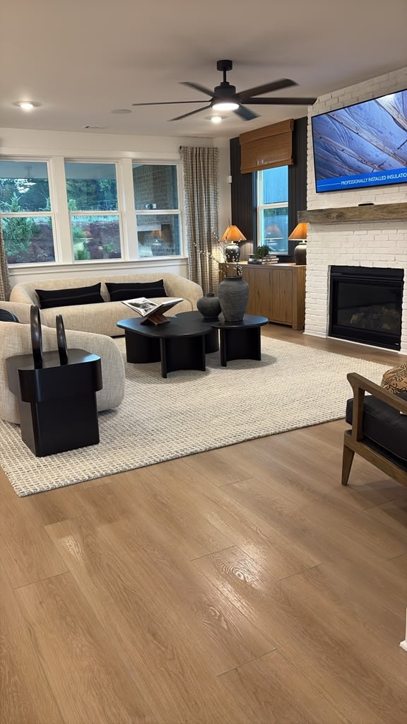 Model Home & Sales Center Cleaning